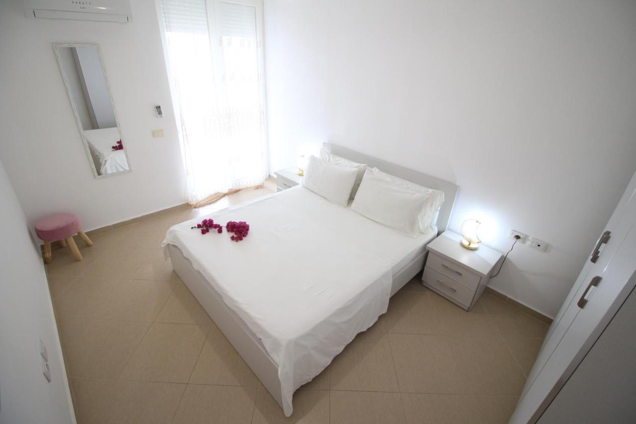 The Bay Apartments Sarandë Buitenkant foto