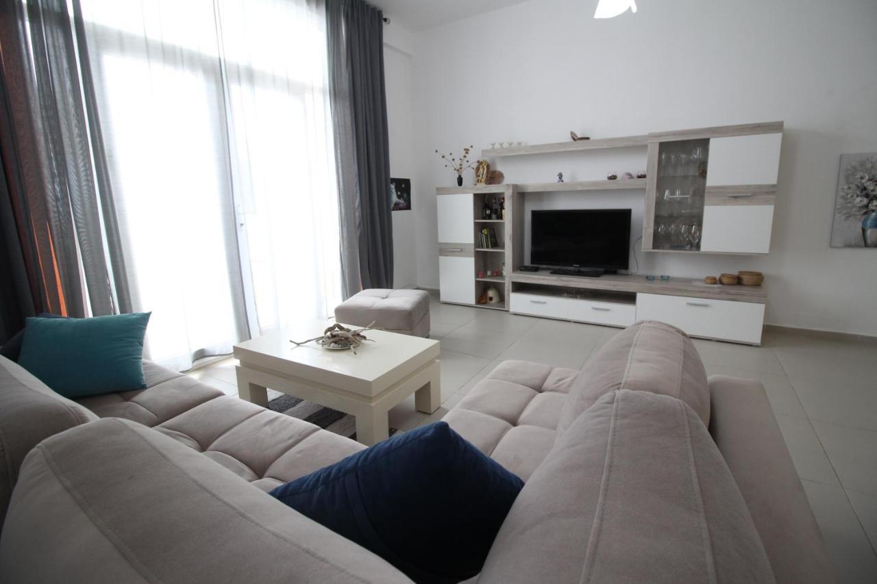 The Bay Apartments Sarandë Buitenkant foto