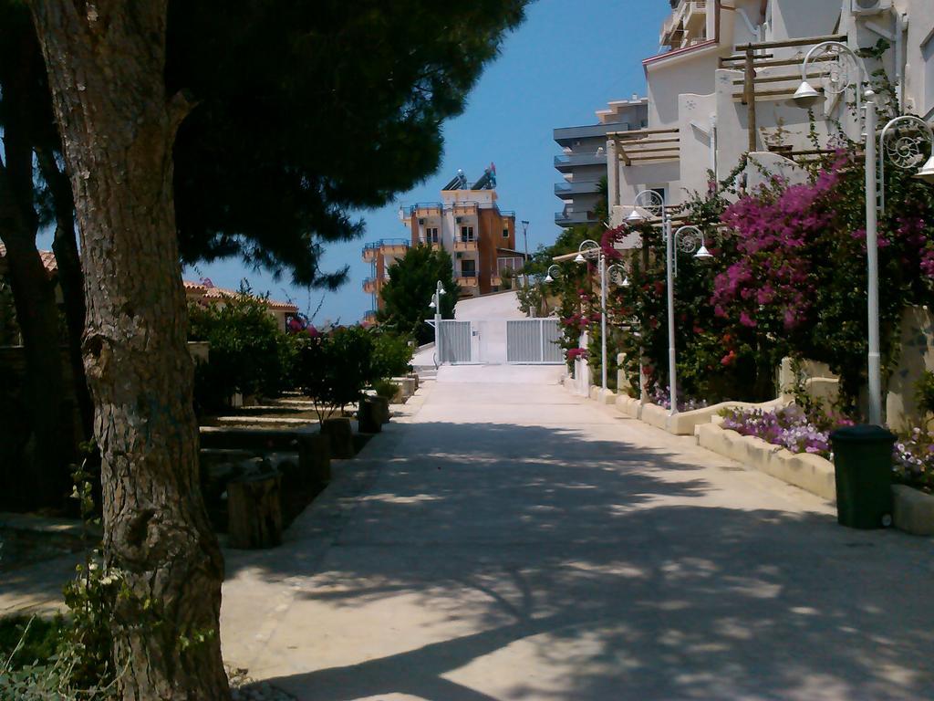The Bay Apartments Sarandë Buitenkant foto